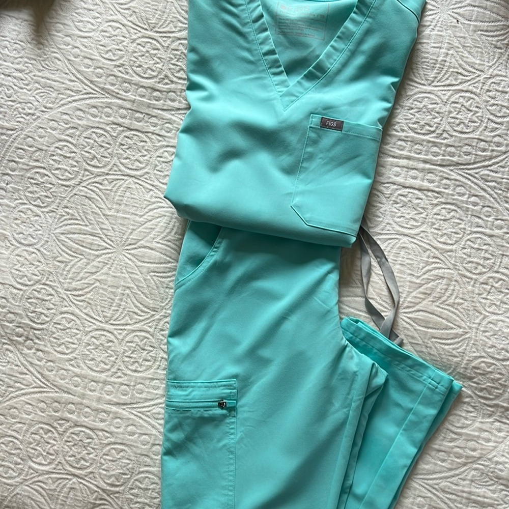 Used figs scrubs . In great condition